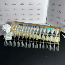 Caja de uñas almendras soff gel (300 uñas )