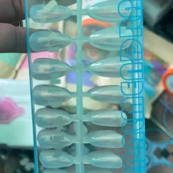 Caja de uñas soff gel almendradas medianas 