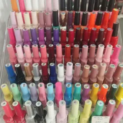Esmaltes semipermanentes 10 ml (colores variados)