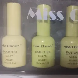 Esmaltes semipermanentes Miss cherry 18 ml 