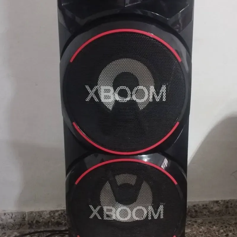 Bocina LG XBOOM  RNC9 modelo