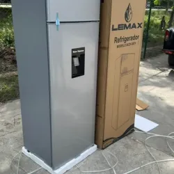 Refrigerador Lemax 10.5