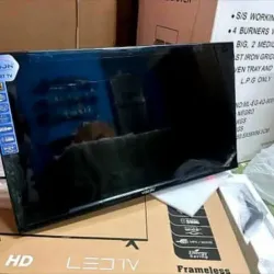 Smart TV Vision 32 pulgadas Cajita interna + Soporte