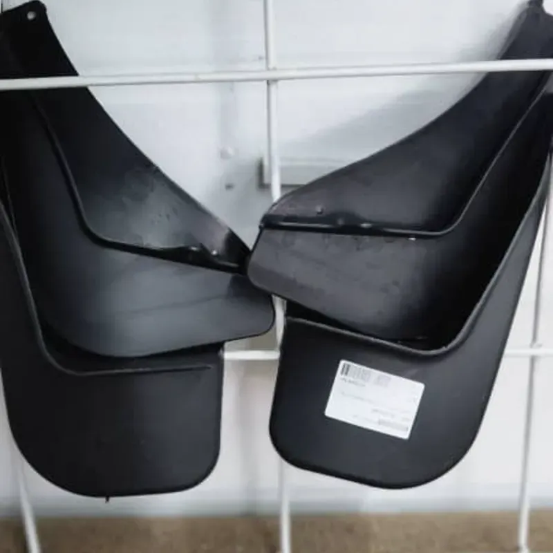 JGO GUARDA POLVO GEELY CK