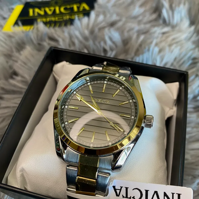 Invicta Celestial Hollis 42mm