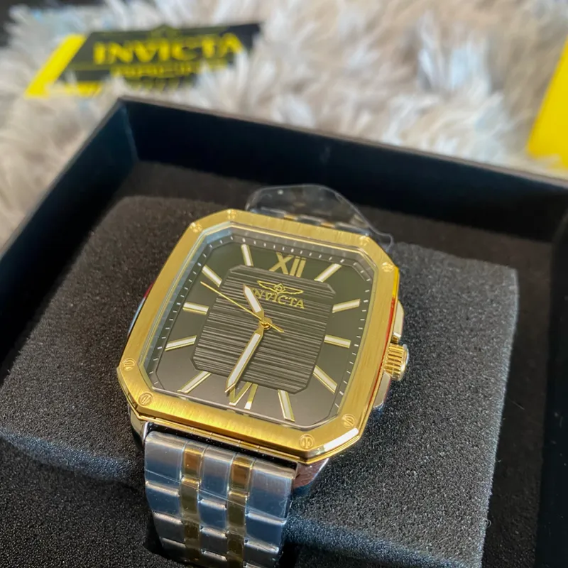 Invicta Cuadro 39mm