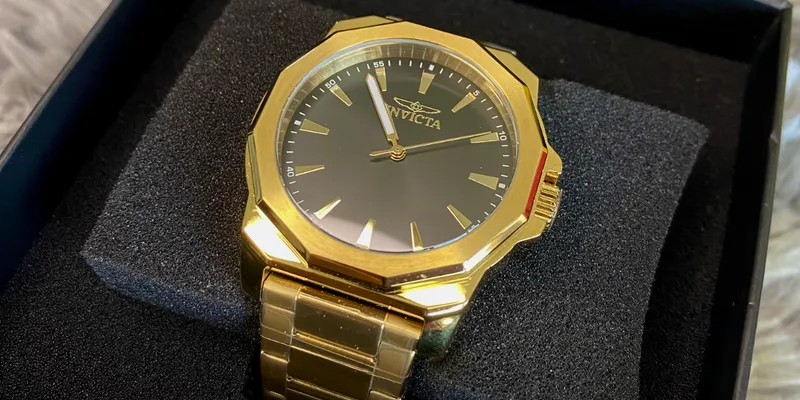 Invicta Dominoes 42 mm