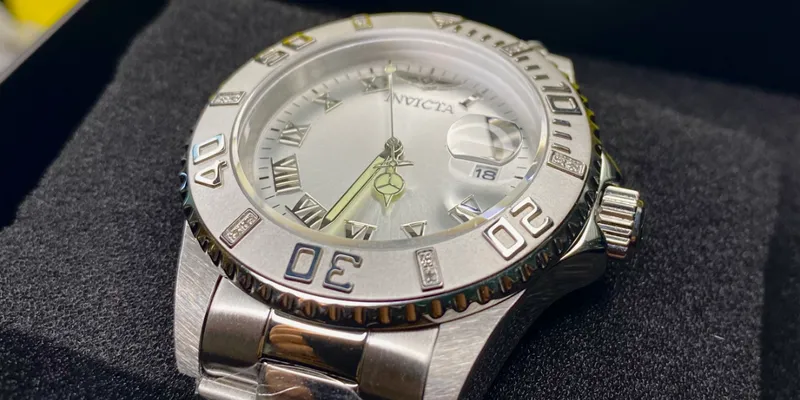 Invicta Pro Diver Diamond 40 mm.