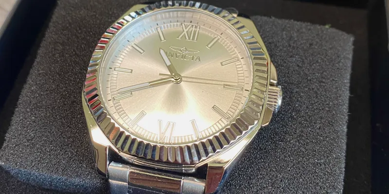 Invicta Speedway 42mm