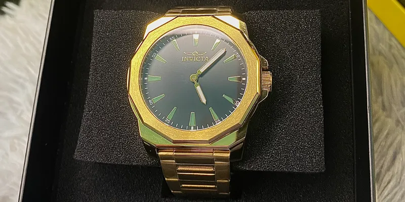 Invicta Speedway 42 mm.