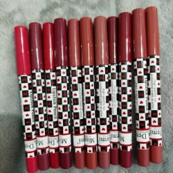 Delineador de labios 