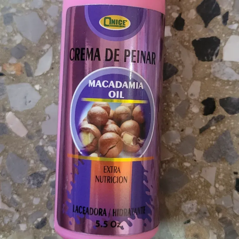 Crema de peinar con aceite de Macadamia  5.5 onz