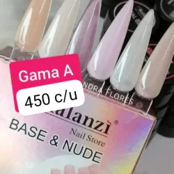 Base nude