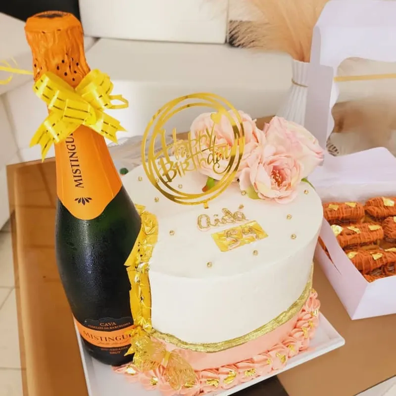 Cake + Botella
