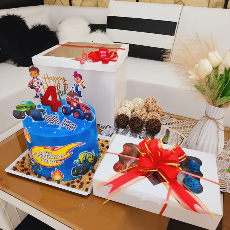 Cake + Cupcake (Docena)