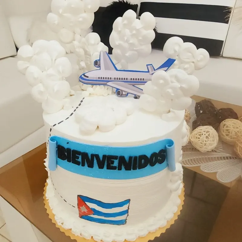 Cake de Bienvenida 3 Masas 2 Rellenos