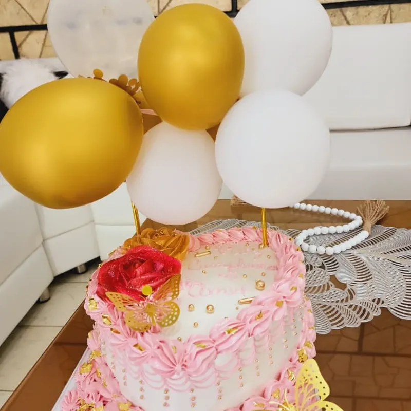 Cake Forma de Corazón + Globos