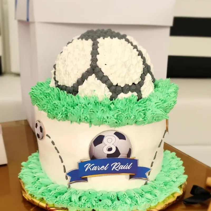 Cake Piñata de Fútbol