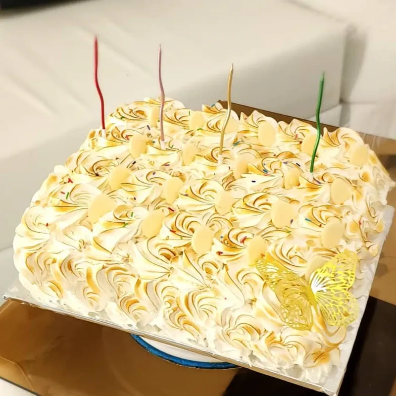 Cake Tamaño Media Bandeja