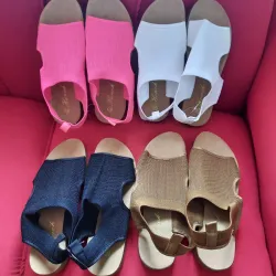 Sandalias de varios colores