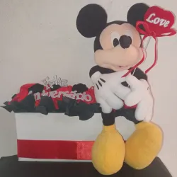 Feliz aniversario Mickey Mouse me he
